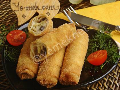Beşamel Soslu Mantarlı Börek